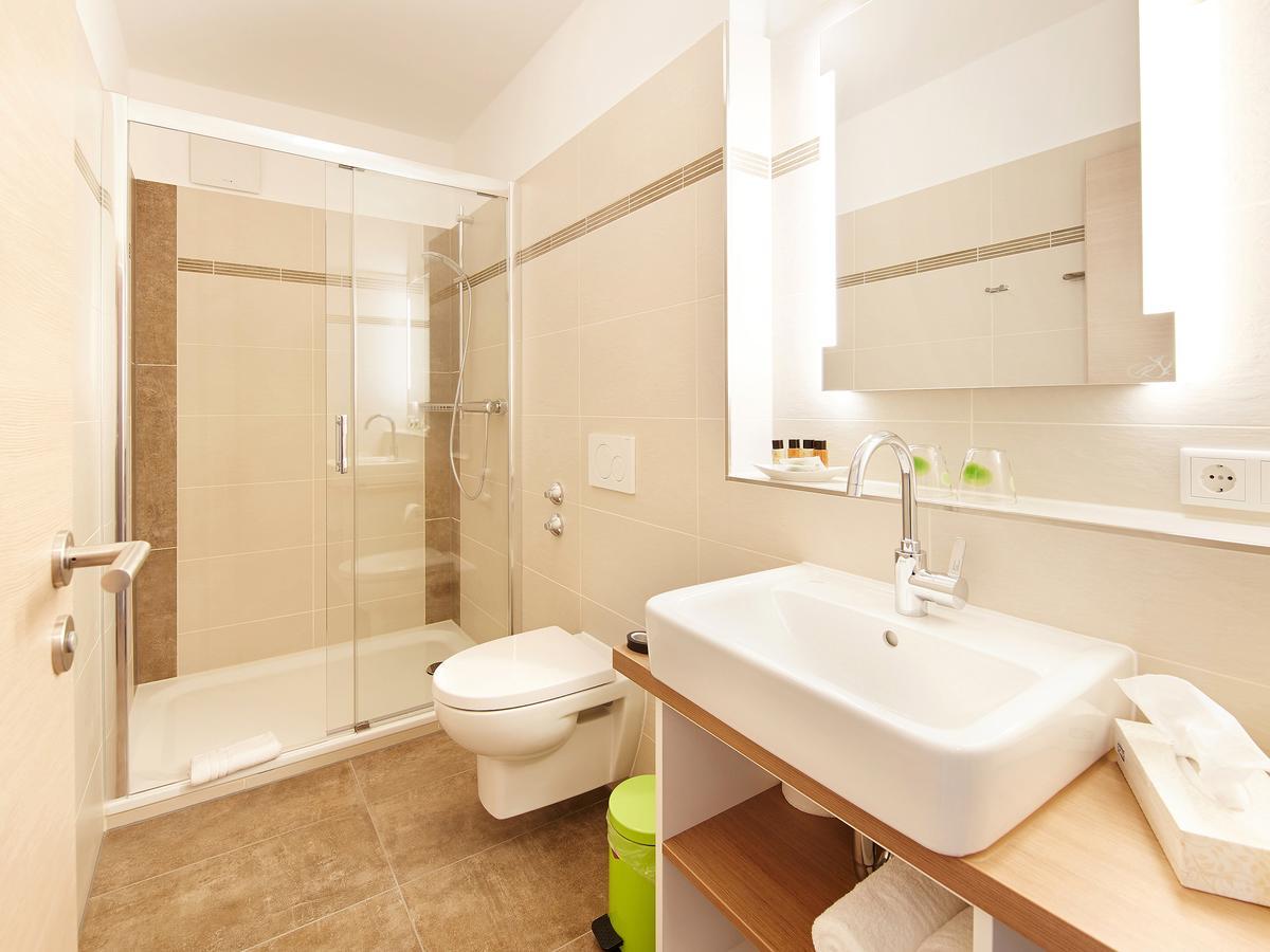 Rodelhaus Hotell Arnsberg Exteriör bild